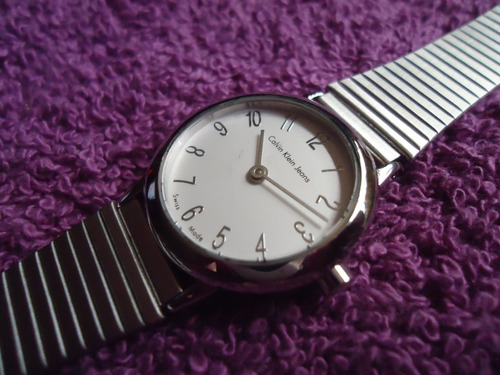 Calvin Klein Mini Reloj Vintage Retro Suizo Para Dama