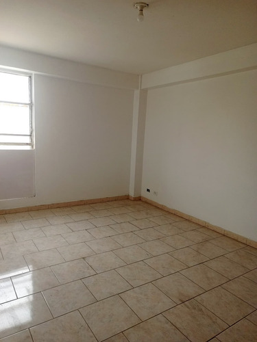 Vera Casa Inmobiliaria Alquila Apartamento En La Urb Los Nisperos Valencia Jlop