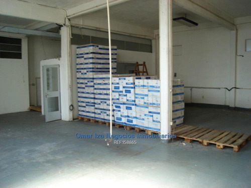 Iza. Venta Local Industrial En Tres Cruces La Comercial