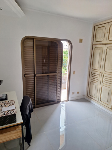 Apartamento 3 Quartos (1 Suíte)3 Banheiros, Sala 2 Ambientes