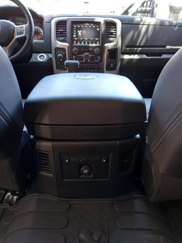 Imagen 22 de 25 de Ram 1500 5.7 V8 Laramie 4x4 Automania
