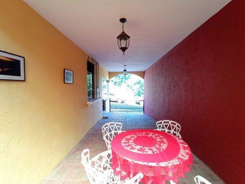 Imagen 14 de 30 de Vendo Belleza De Casa Ubicada En Esquina, 4 Dormitorios, Alta Plusvalia Y Seguridad