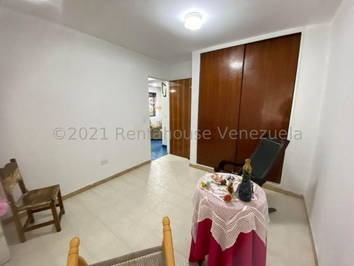 Imagen 18 de 21 de Apto En Venta 22-8517 María Santaella 0414-3188350 0412-3625141