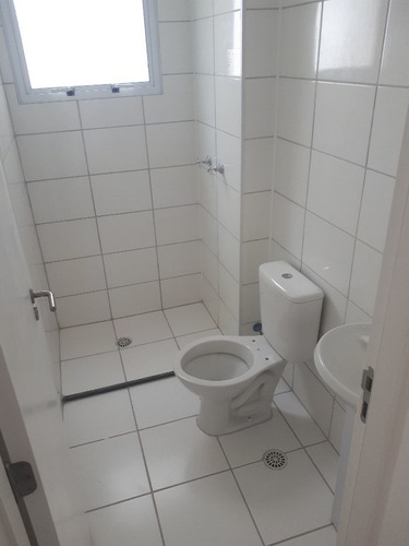 Apartamento À Venda Na Estrada Do Rio Grande, Taquara, Rio De Janeiro - Rj - Liv-11596