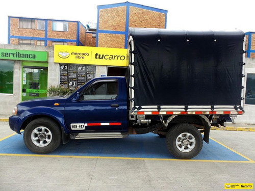 Nissan Frontier D22 Estacas