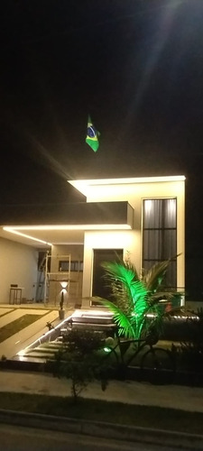 Casa Condomínio Fechado 2 Dorms Com Suite E Dois Ar Condicio