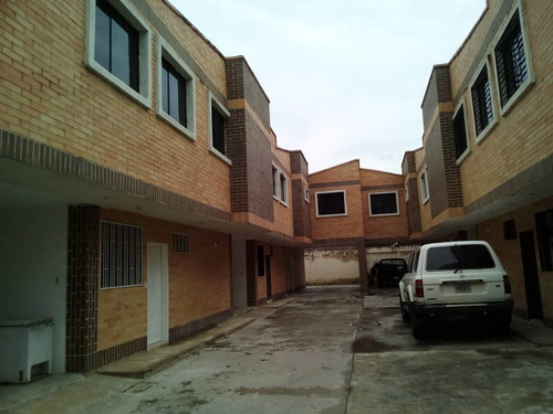 Imagen 11 de 14 de Thownhouse A Estrenar Naguanagua Conjunto De Solo 6 Th
