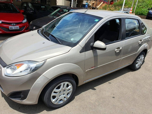 Ford Fiesta 1.6 Mpi Class Sedan 8v Flex 4p Manual 2013