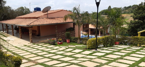 Imagem 7 de 13 de C02- Vendo Chácara Com O Melhor Lazer Para Sua Família