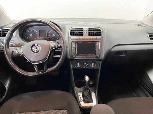 Imagen 8 de 13 de Volkswagen Polo 2020 5p Comfortline Plus Tiptronic