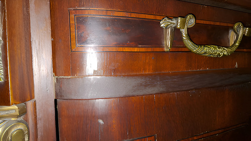 Mueble Trinchante De Cedro Color Caoba Con Marmol (Usado)