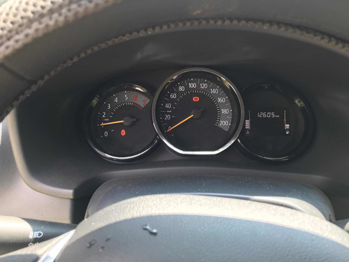 Imagem 4 de 9 de Renault Logan 2022 1.0 Zen 12v 4p
