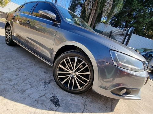 Imagen 3 de 16 de Volkswagen Vento 2.0 Tsi Dsg Automatico