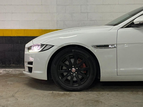 Imagem 8 de 24 de Jaguar Xe Pure