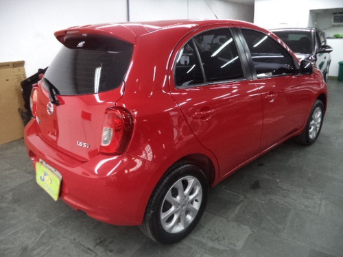 Imagem 6 de 11 de Nissan March Sv 1.0 12v Flex Completo Rodas 2016 Verm