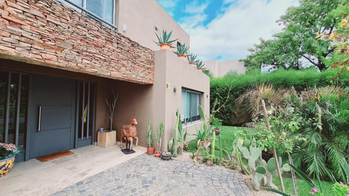 Imagen 2 de 26 de Casa En Venta En Ayres Del Pilar