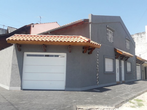 Imagen 2 de 14 de Departamento Tipo Casa En Venta En Lanus Oeste