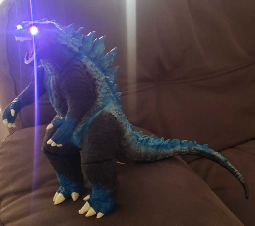 Godzilla Con Sonido Y Luz Real (Usado)