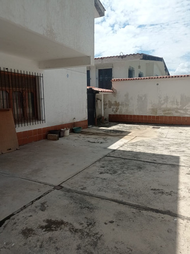 En Venta Apartoquinta Trigal Dt