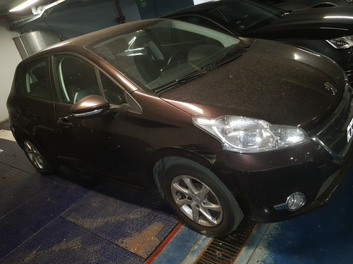 Peugeot 208 Allure 1.5 N Touchscreen