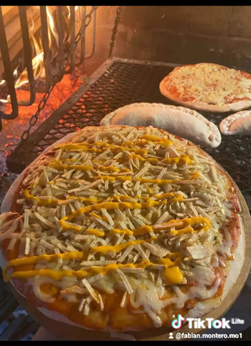 Servicio De Pizzas, Calzones Y Chivitos Para Eventos