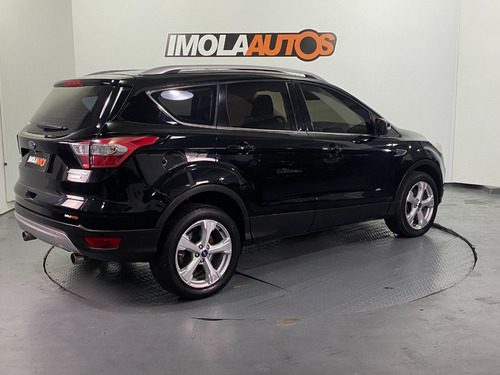 Imagen 12 de 15 de Ford Kuga 2.0t Titanium 4x4 At 2019-imolaautos