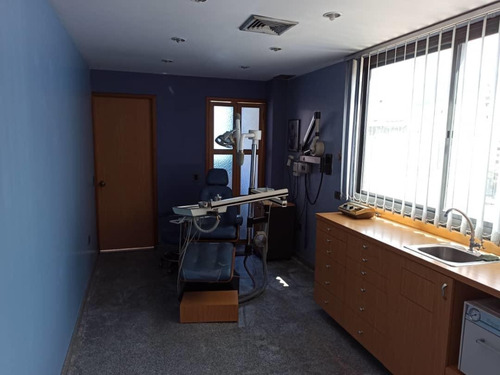 Imagen 10 de 13 de Sabana Grande,se Vende Oficina/consultorio. 20-19613 0414245