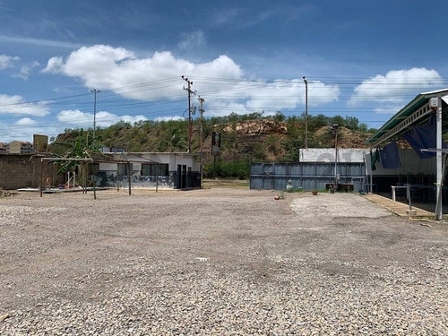 Terreno En Venta En Puerto La Cruz. Av Camejo Octavio