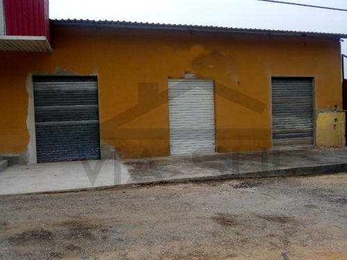 Imagem 1 de 3 de Salão Comercial Para Locação Em Juquitiba - 337 - 34696662