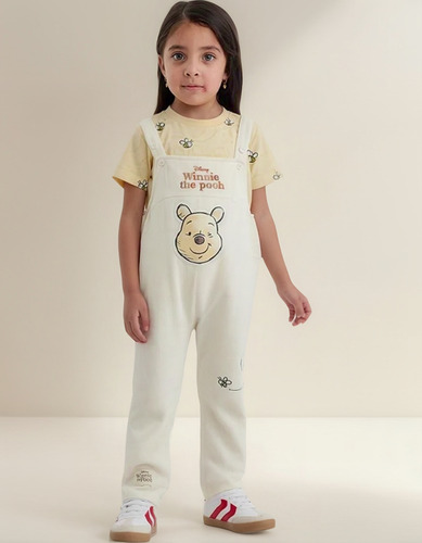 Conjunto Overol Y Playera Winnie The Pooh Disney 1197337 Crema Liso 2 Años