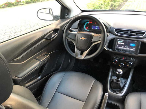 Imagem 7 de 15 de Chevrolet Prisma 1.0 Lt Manual Som Multimídia, Câmera De R