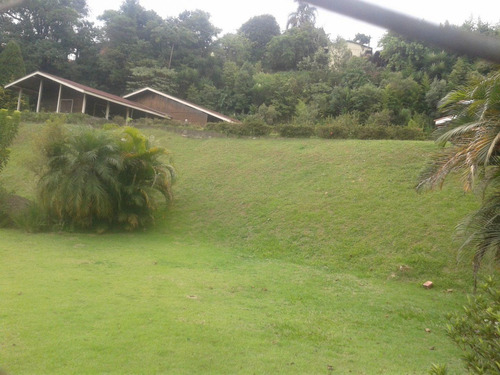 Imagem 1 de 5 de Terreno Na Granja Viana Ao Lado Da Padaria Deola - Te4077