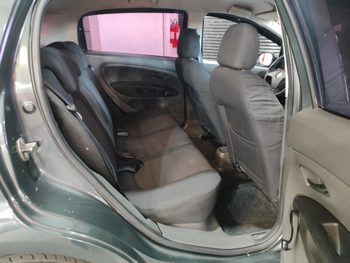 Fiat Punto 1.4 ATTRACTIVE 8V FLEX 4P MANUAL