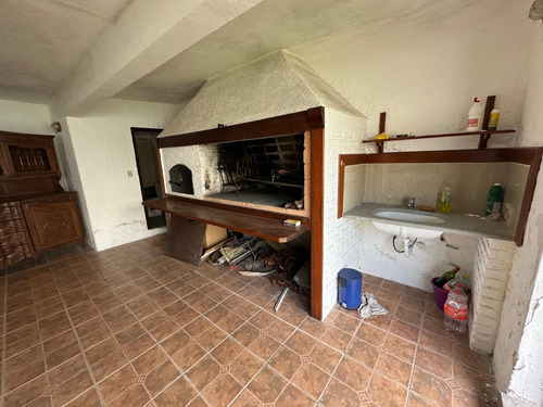 Casa Frente Al Mar En Punta Gorda Carrasco, Primera Linea