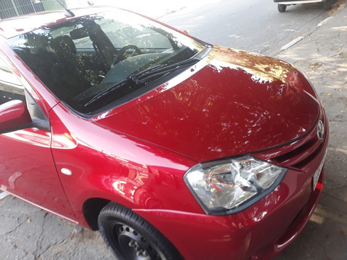 Imagem 3 de 12 de Toyota Etios 2017 1.3 16v X 5p