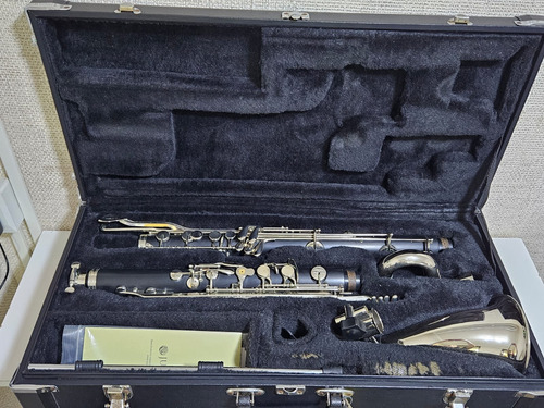 Clarinete Baixo Jupiter Jcl 675 Resina/niquel China Ref: 048