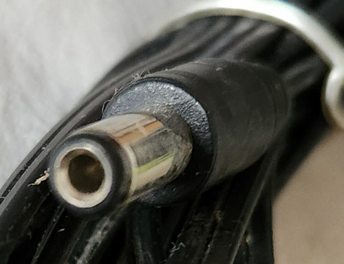 Fuente Adaptador Mod. Hm3513356 8.1v 200ma (Usado)