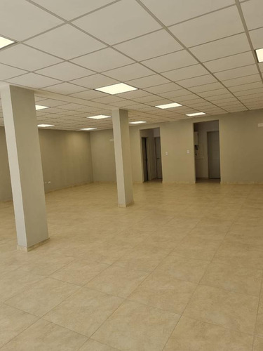 Imagen 4 de 16 de Local A Estrenar En Villa Ballester