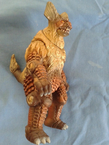 Godzilla / Ultraman /king Caesar 15 Cm Bandai Año 1998 (Usado)