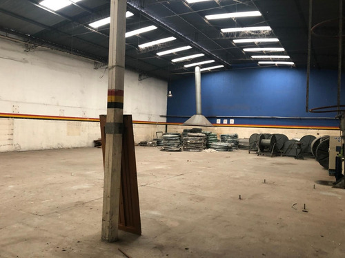 Imagen 4 de 25 de Venta De Deposito De 780 M2 En Pompeya