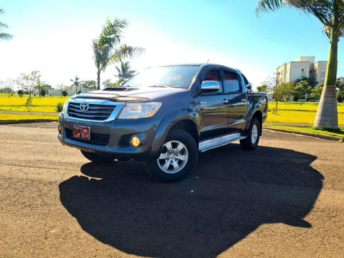 Imagen 1 de 10 de Toyota Hilux 4x4 Mec
