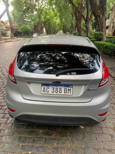 Imagen 6 de 25 de Ford Fiesta Kinetic Design 2018 1.6 Se Powershift 120cv
