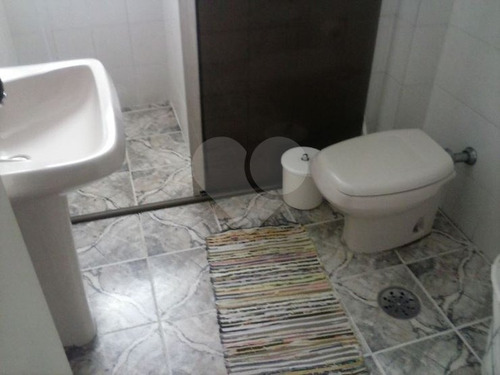 Excelente Sobrado Em Rua Tranquila, 4 Dormitórios Sendo 1 Suíte. - 226-im110939