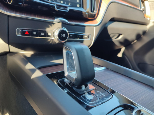 Volvo XC60 II B5 PLUS 4X4 2.0
