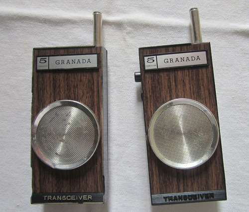 Par De Antiguos Walkie Talkie Granada Japon (Usado)