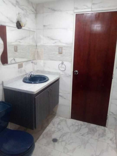 Imagen 9 de 21 de Quinta El Toro Las Delicias Maracay Aragua