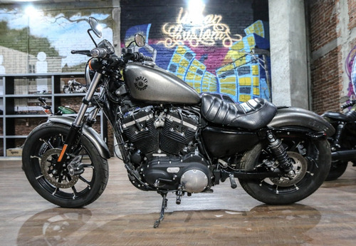 Imagen 2 de 9 de Harley Davidson Sportster Iron 2017