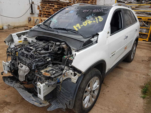 Imagem 1 de 11 de Sucata Kia Sorento 3.5 4x4 2015- Retirada De Peças