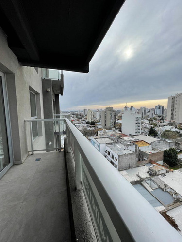 - 1 D 2 B - 53 Mts - Balcon - Quincho -