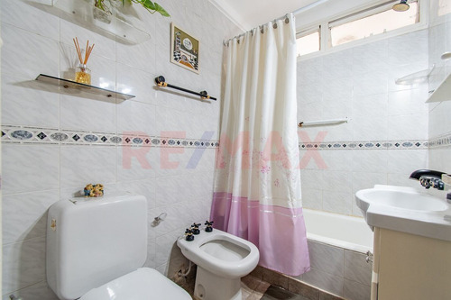 Venta Depto 3 Amb Al Frente C Balcón. Floresta